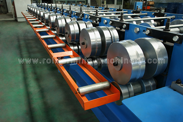 Металлическая крыша со стоячим фальцем 